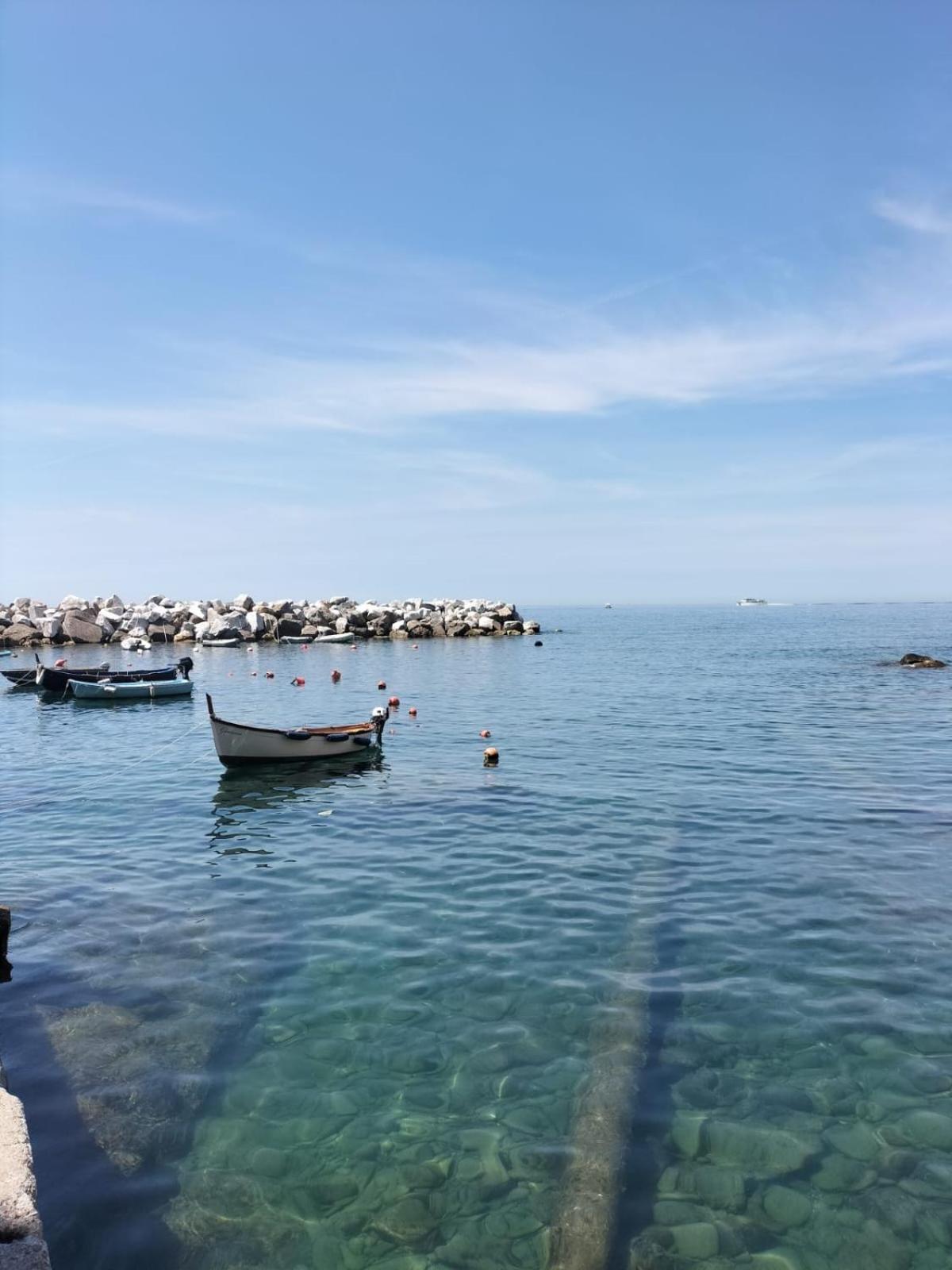 Chalet Camping River Italie Met 2 Slaapkamers Ameglia Bagian luar foto